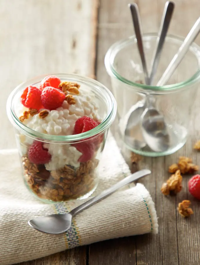 Raspberry Granola Breakfast Bowl slider image 2