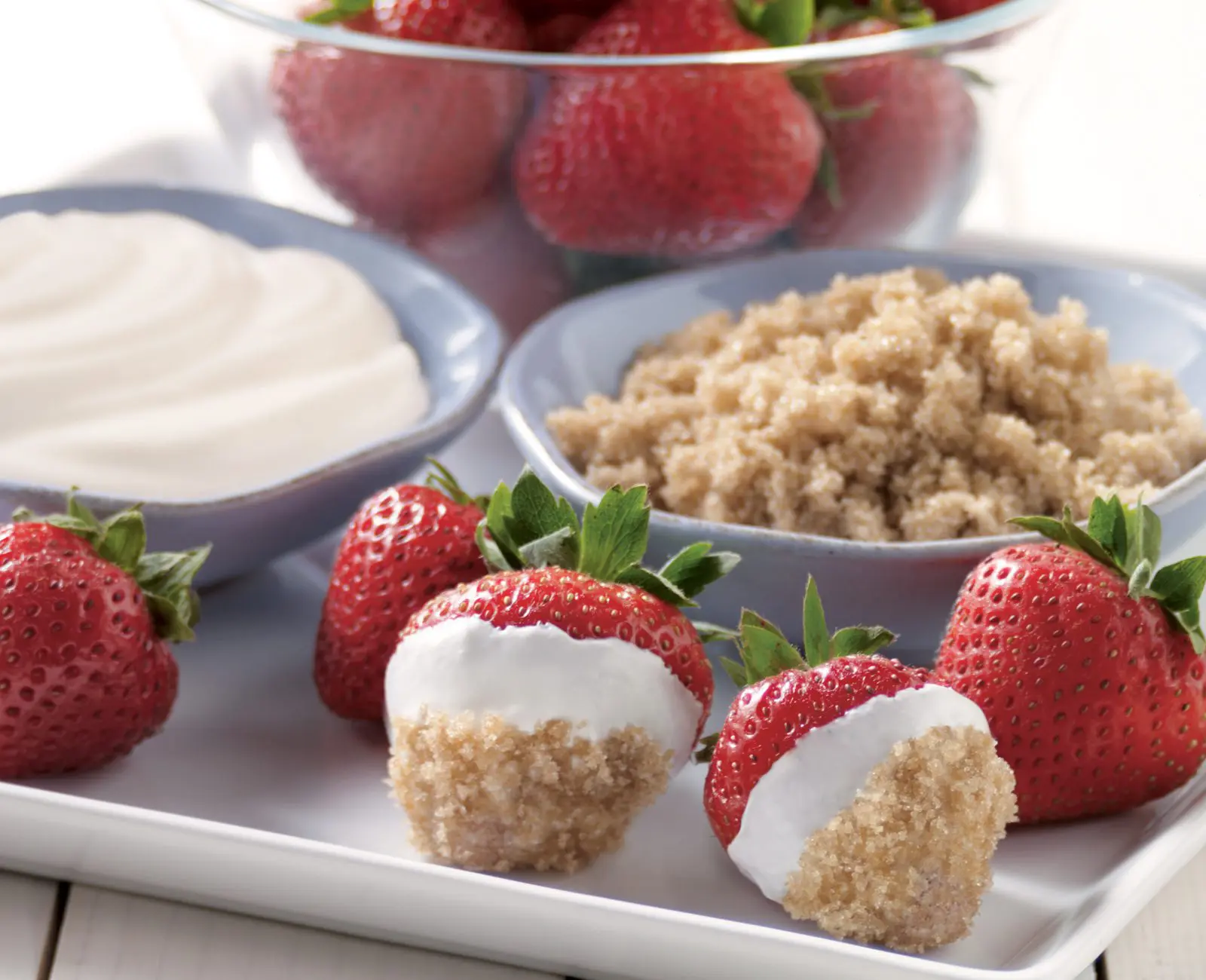 BROWN SUGAR BERRY DIP 1600x1300 Header Image