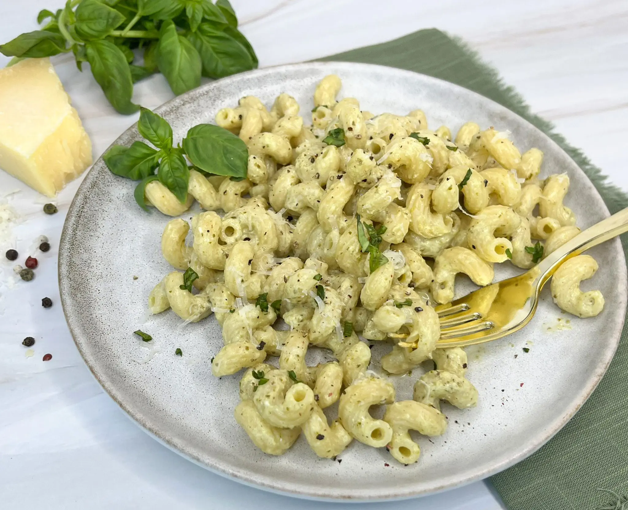 Pasta Pesto Bty9 2 1600x1300