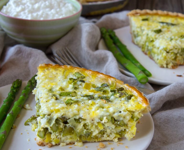 Asparagus and Leek Quiche slider image 1