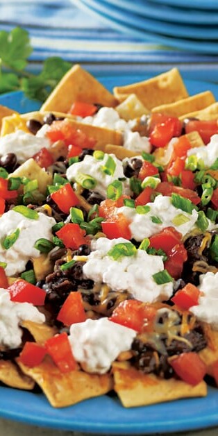 BLACK BEAN NACHOS 770x628