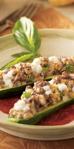 CHEESY STUFFED ZUCCHINI BOATS 770x628