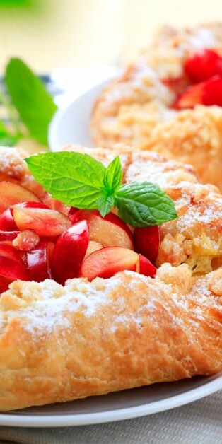 CHERRY DANISH 770x628 2506
