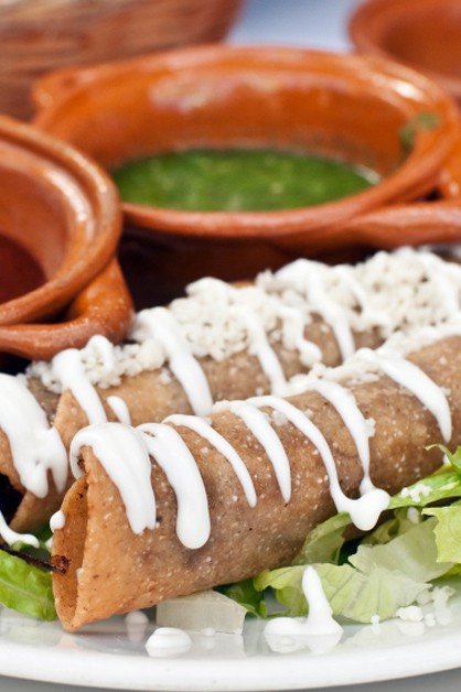CHICKEN FLAUTAS 770X628