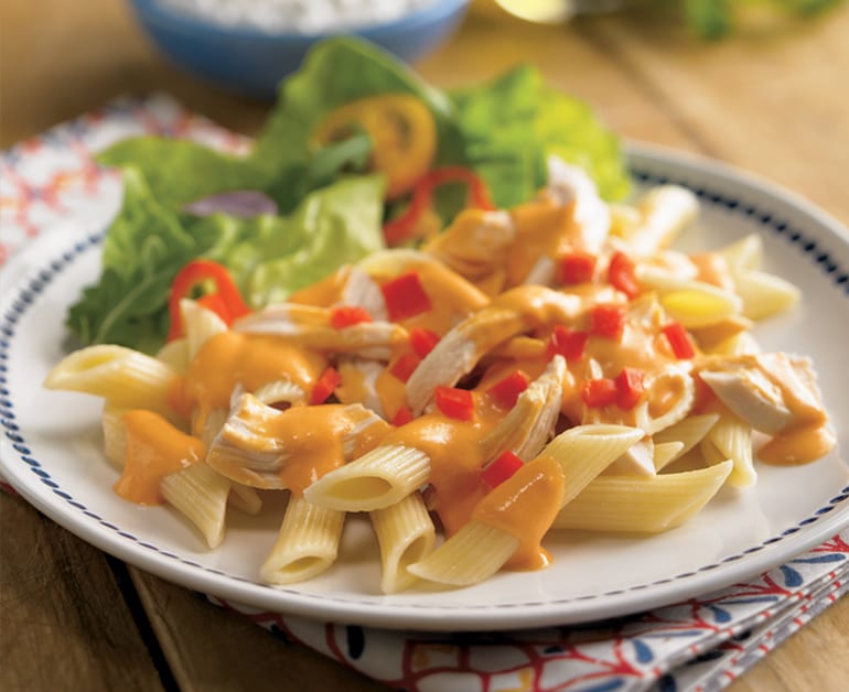 Chicken Pasta in Roasted Red Pepper Sauce slider image 1