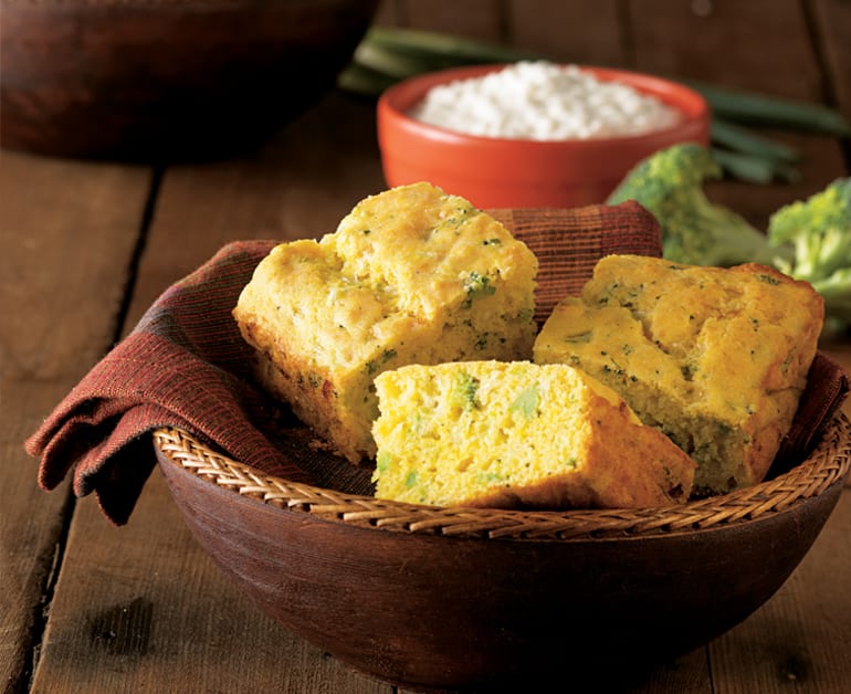 Cottage Cheese Broccoli Cornbread slider image 1