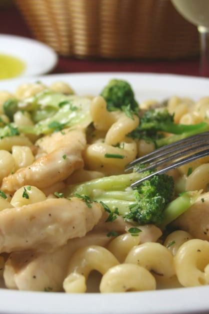 CREAMY TURKEY WITH PASTA 770X628