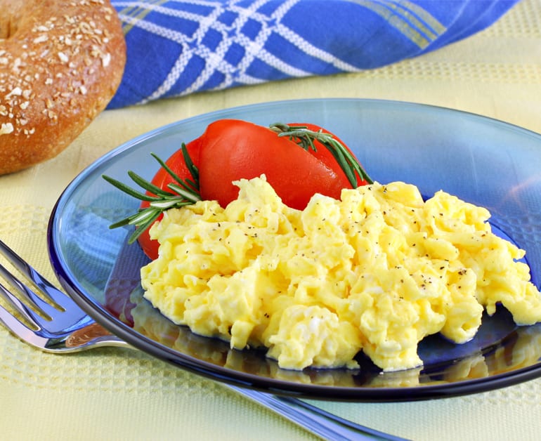 How to Make Fluffy Scrambled Eggs