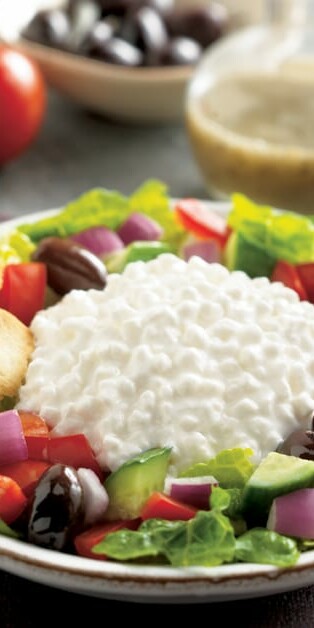 GREEK SALAD 770x628