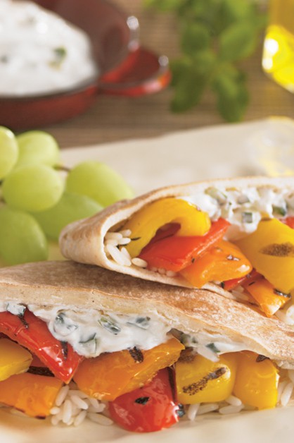 GRILLED MEDITERRANEAN PITAS 770x628