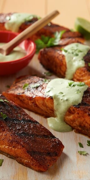 GRILLED SPICY SALMON WITH CREAMY CILANTRO SAUCE 770x628 7771