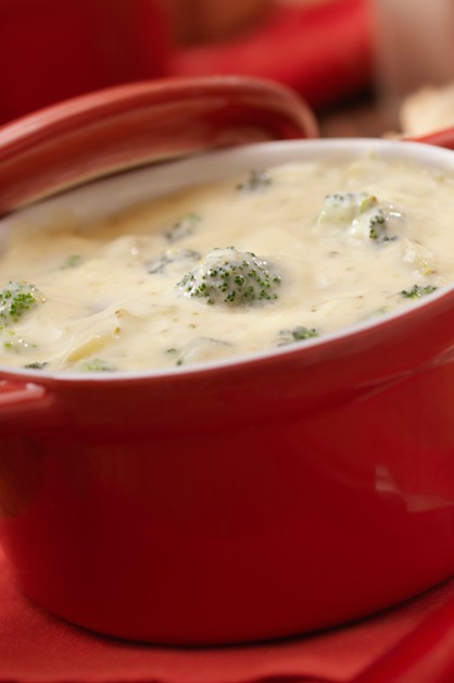 LIGHT BROCCOLI CHEESE SOUP 770x628