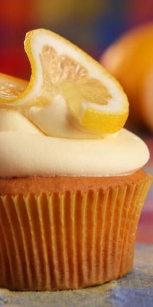 LUSCIOUS LEMON CUPCAKES 770x628