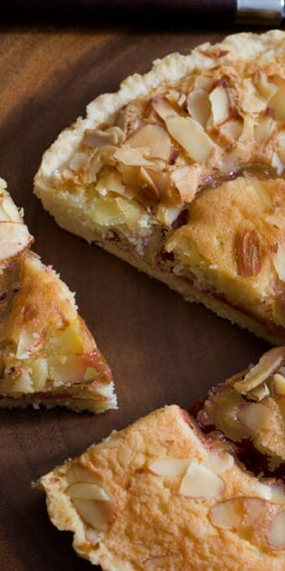 NECTARINE CRUMB COFFEE CAKE 770x628