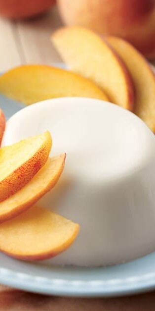 PEACHY PANNA COTTA 770x628