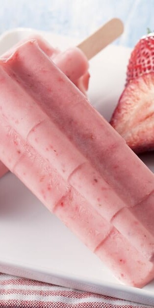STRAWBERRY N CREAM POPS 770x628