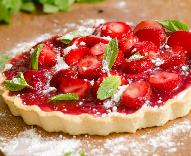 Strawberries and Cream Tart slider image 1