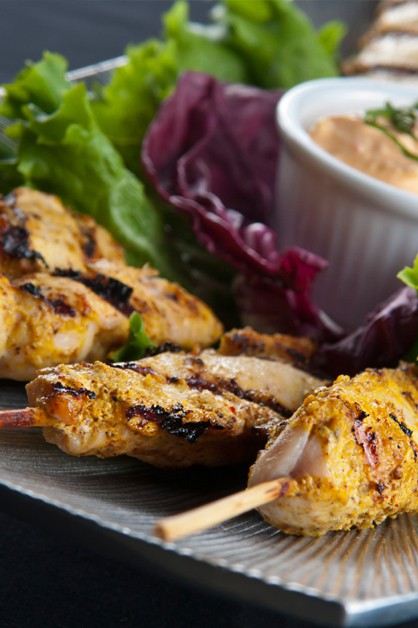 TANDOORI CHICKEN SKEWERS 770x628