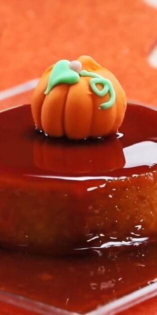 VIX Pumpkin Flan 770x628 3205