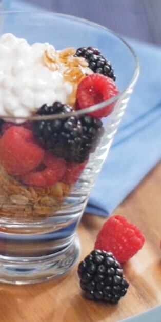 Berry Breakfast Parfait