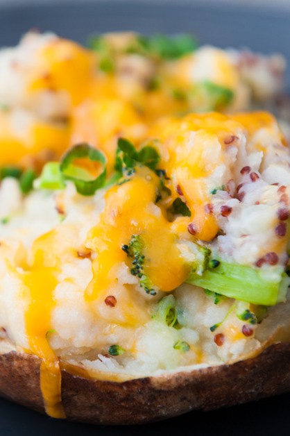 Broccoli Stuffed Potatoes 770x628 1761