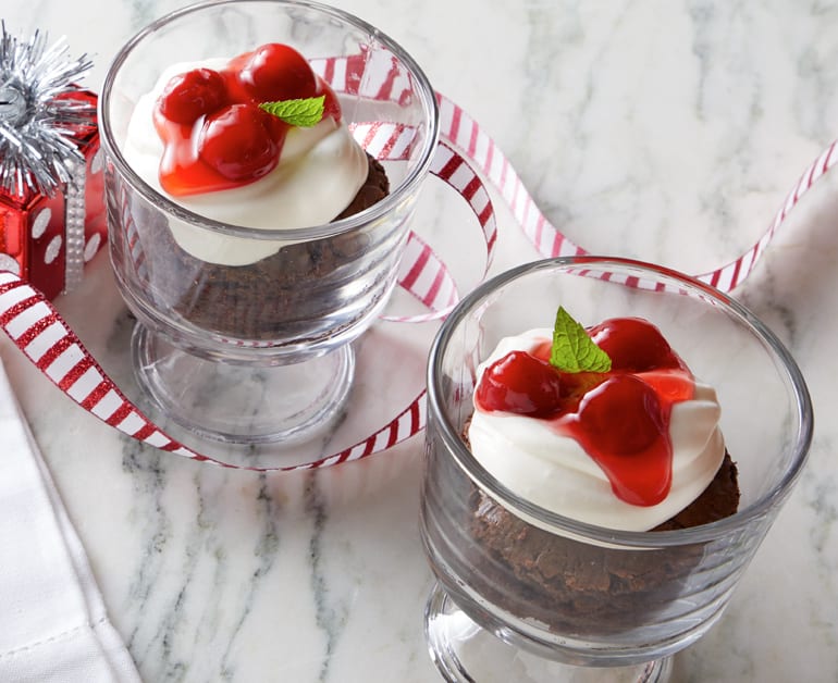 View recommended Cherry Cheesecake Brownie Parfaits recipe
