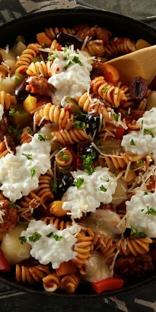 Cheesy Sausage Skillet Pasta 770x628 9684