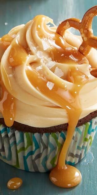 Chocolate Cupcakes W Caramel Frosting 770x628 8863