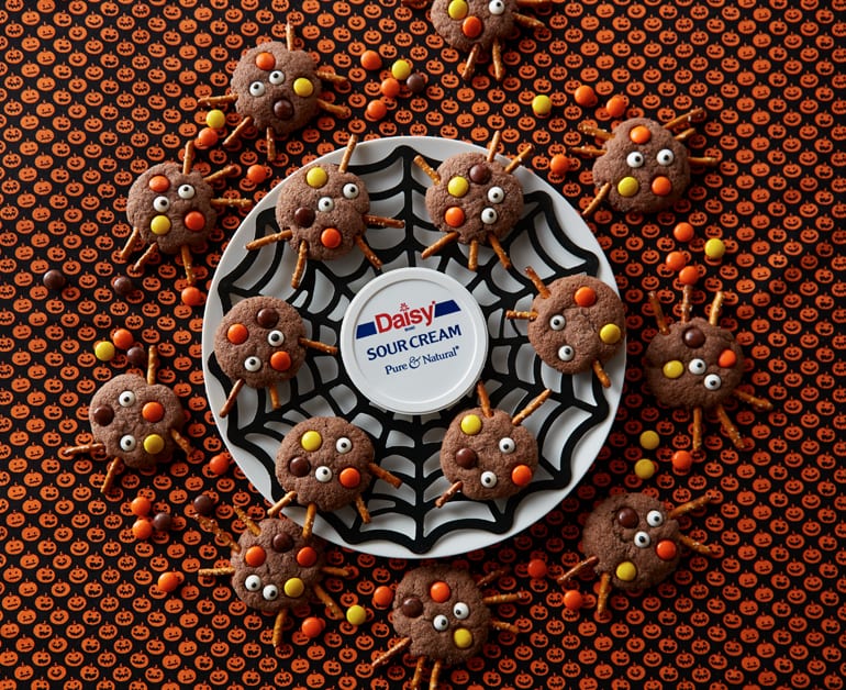 Chocolate Spider Cookies slider image 1