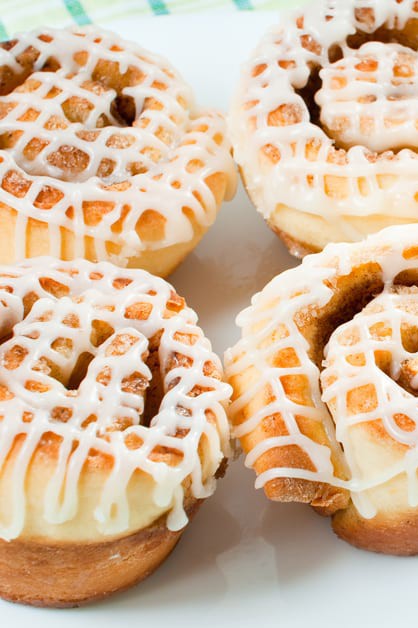 Cinnamon Roll Muffins 770x628 2232