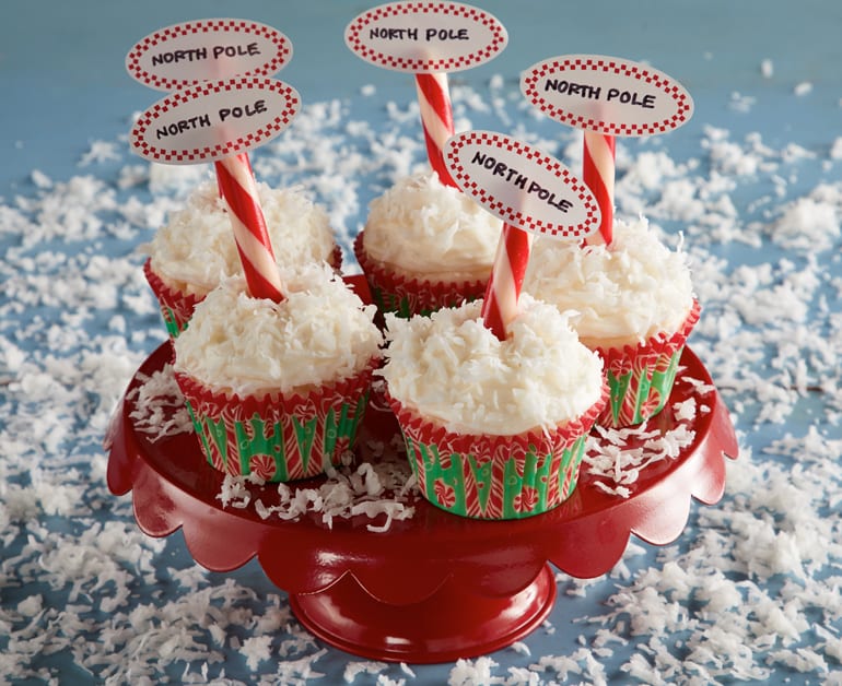 Thumbnail image for Coconut Snowflake Cupcakes