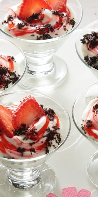 Deconstructed Strawberry Cheesecake 770x628 3660