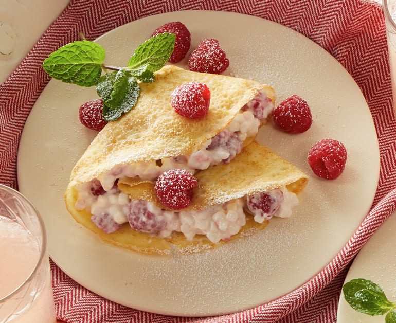 View recommended Easy Delicious Daisy Crepes recipe