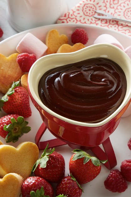 Easy Chocolate Fondue 770x628 7701