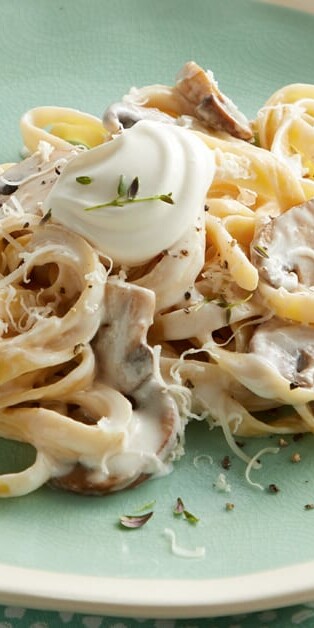 Fettuccine W Mushroom Sauce 770x628 9487