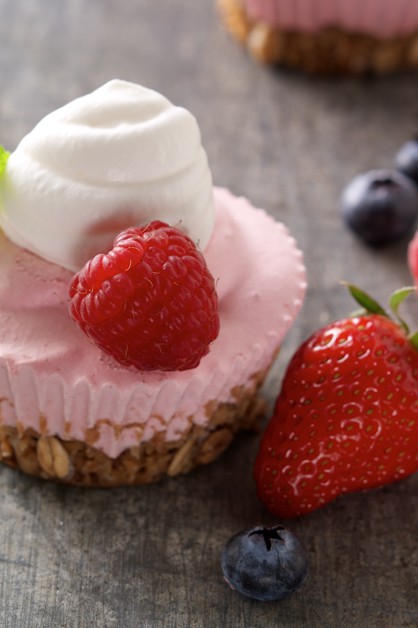 Frozen Berry Dessert2 770x628 7080