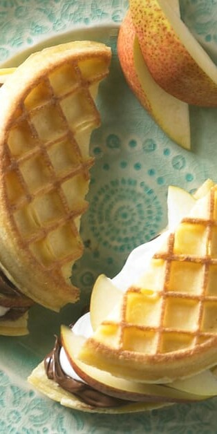 Hazelnut And Pear Waffle Grilled Cheese 770x628 4962