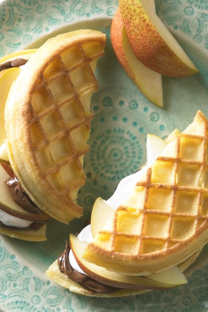Hazelnut And Pear Waffle Grilled Cheese 770x628 4962