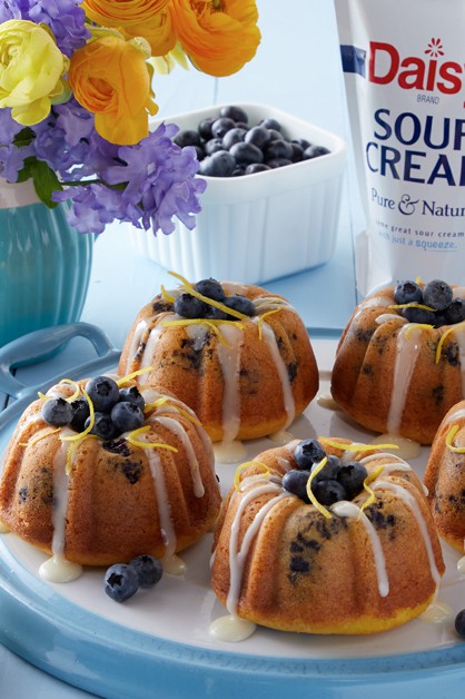 Lemon Blueberry Mini Bundt Cakes 770x628 1509