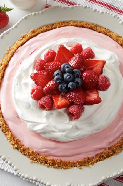 No Bake Strawberry Cream Pie 770x628 7656