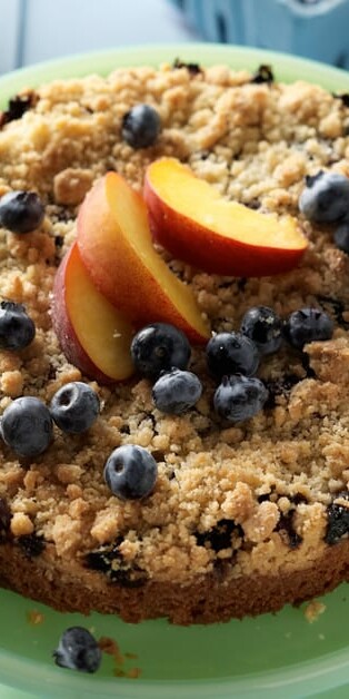 Peach And Blueberry Crumble 770x628 3557
