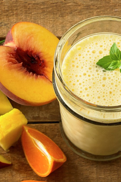 Peachy Pineapple Smoothie2 770x628 7613