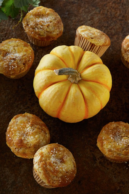 Pumpkin Cheesecake Muffins2 770x628 7487