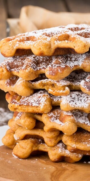 Pumpkin Spice Waffles 770x628 9924