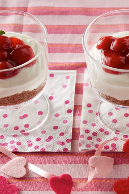 Quick Cherry Cheesecakes 770x628 5188