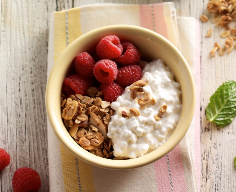 Raspberry granola breakfast bowl