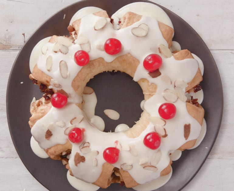 View recommended Rosca de Reyes recipe