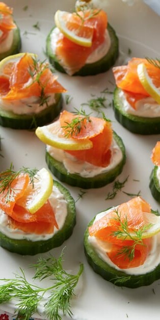 Smoked Salmon Canapes 770x628 8689