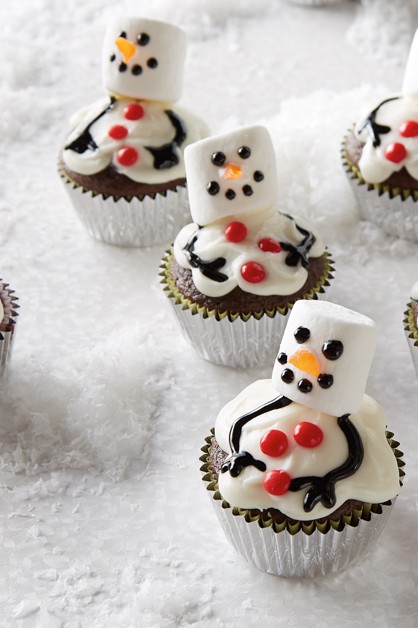 snowman cupcakes