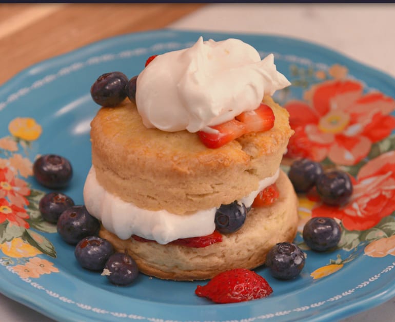 Berry Shortcakes with Sour Cream Biscuits slider image 1